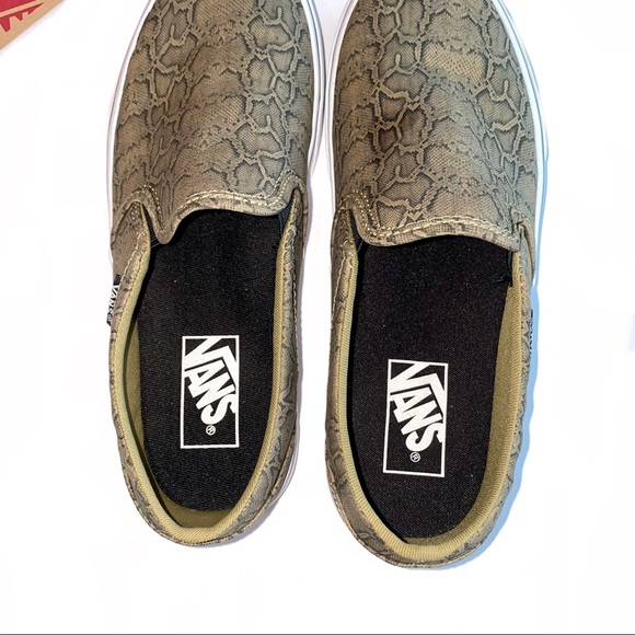 SOLD 💕NIB Vans Asher Slip On Skate Sneaker - Picture 5 of 10